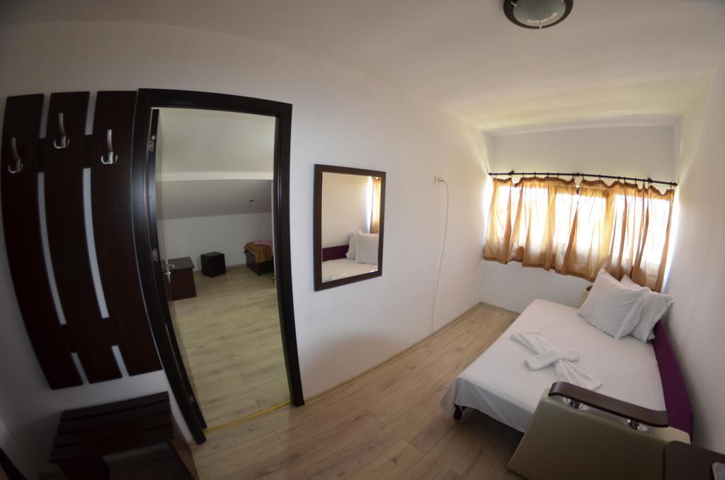 מלון קוסטינסטי Casa Daren מראה חיצוני תמונה
